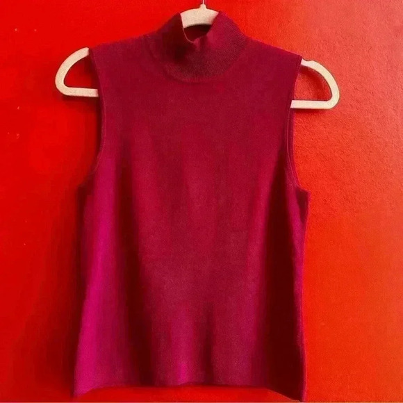 Y2K dark Fuchsia sleeveless sweater top size Medium - Picture 1 of 4